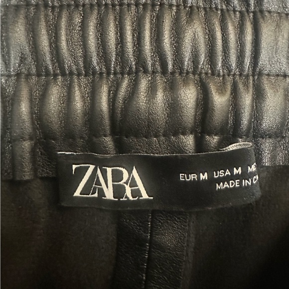 Zara Black High Waist Faux Leather Shorts - Picture 3 of 3